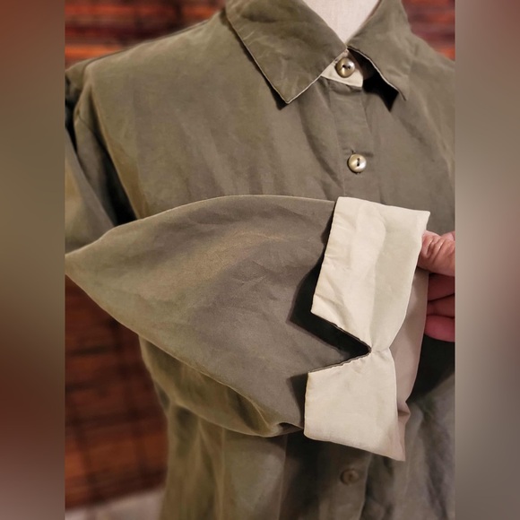 Jaclyn Smith Classic Khaki Shirt - Picture 4 of 4